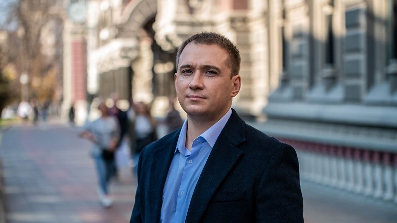 Ви зараз переглядаєте Віктор Лещинський: Слушно було б зробити видачу дозвільних документів платною послугою вартістю хабарів, які за неї віддають