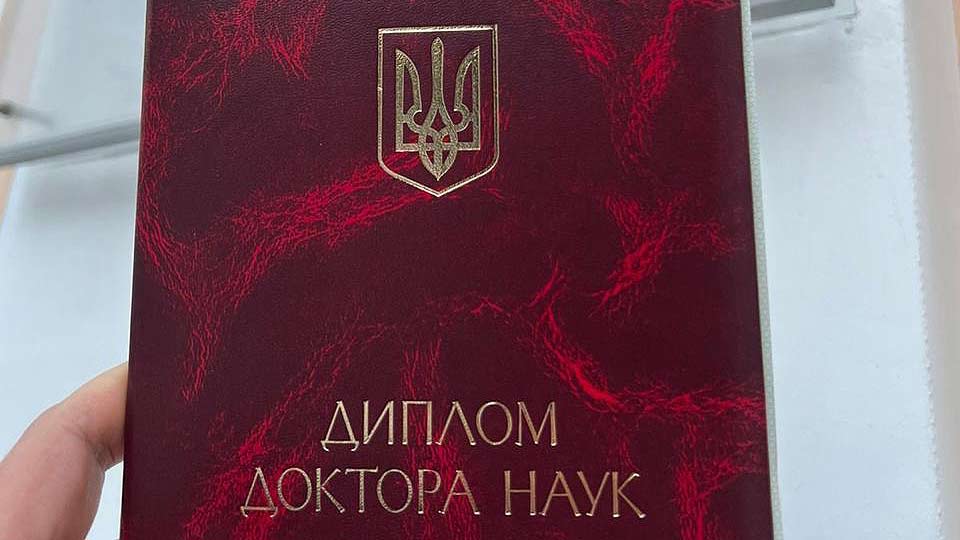 Ви зараз переглядаєте Віктор Лещинський отримав звання Доктора наук